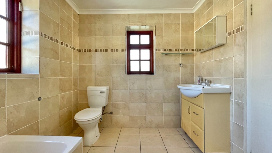 3 Bedroom Property for Sale in Dobson Western Cape